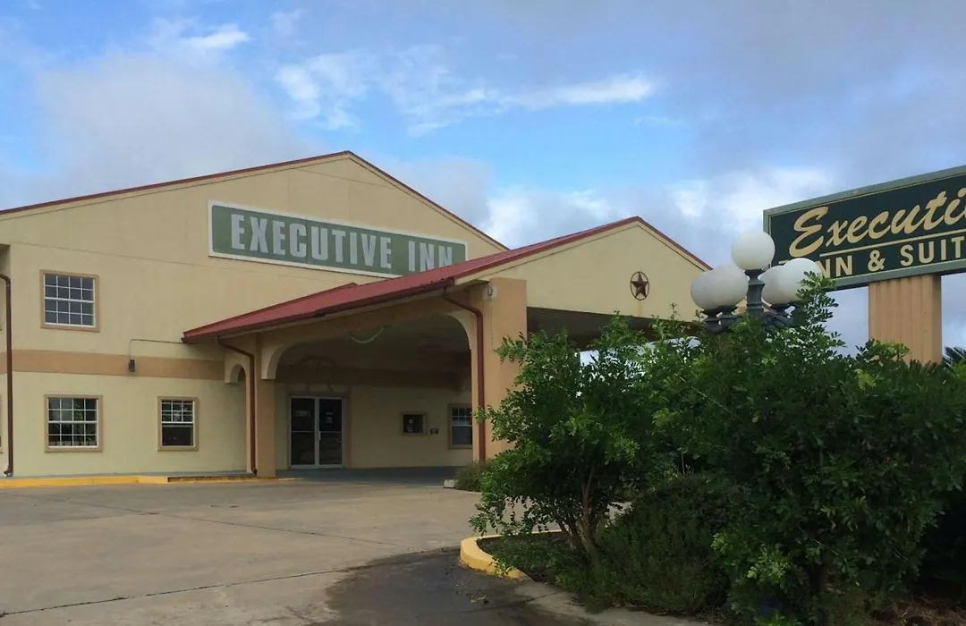 Executive Inn Schulenburg-1