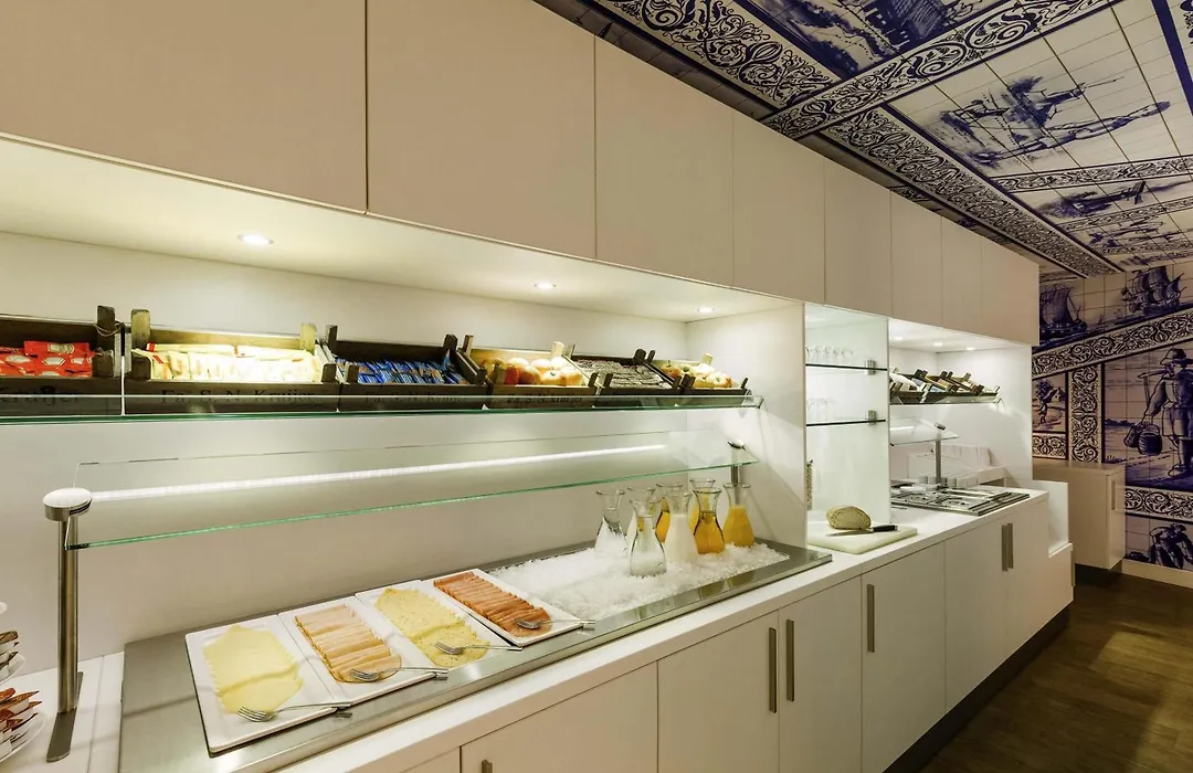 Ibis Styles Amsterdam Central Station-1