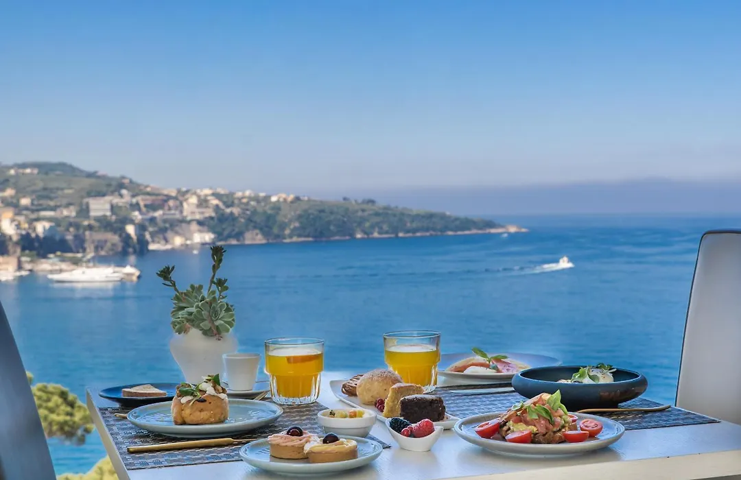 Hotel Mediterraneo-1