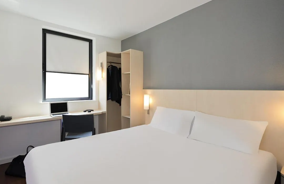 ibis budget Cannes Centre Ville-1