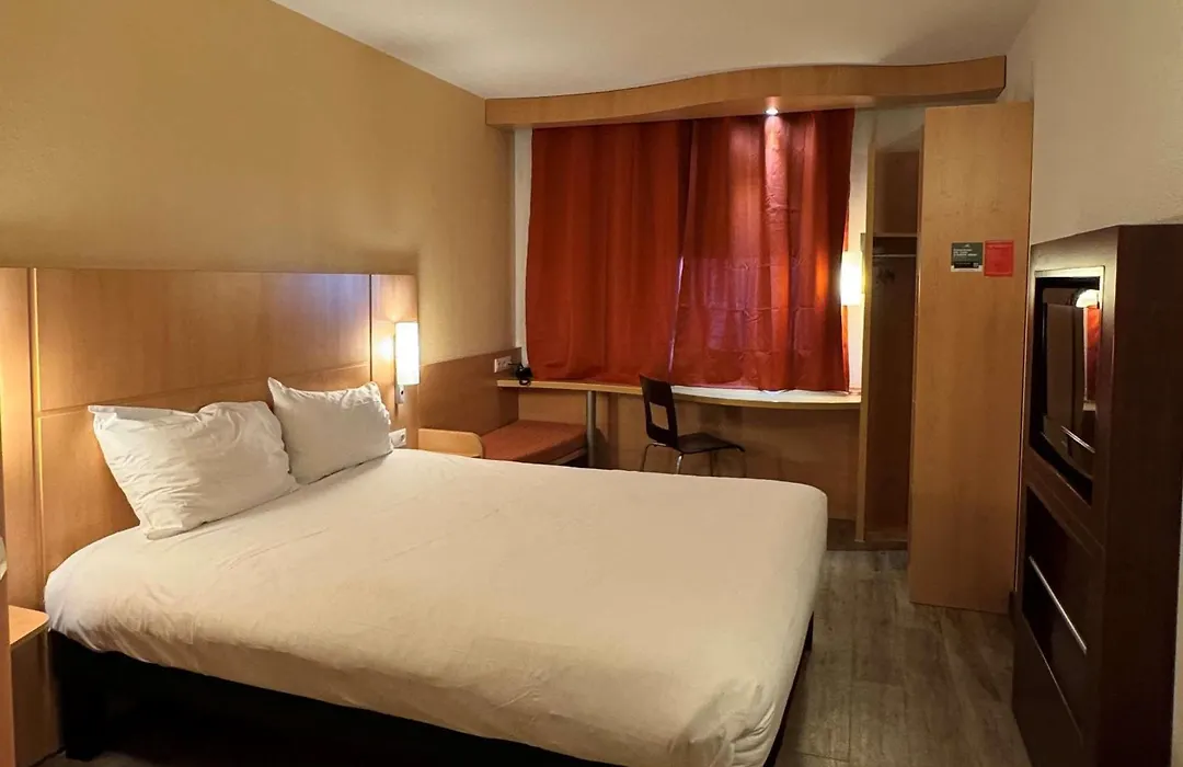 Ibis Istres Trigance-1