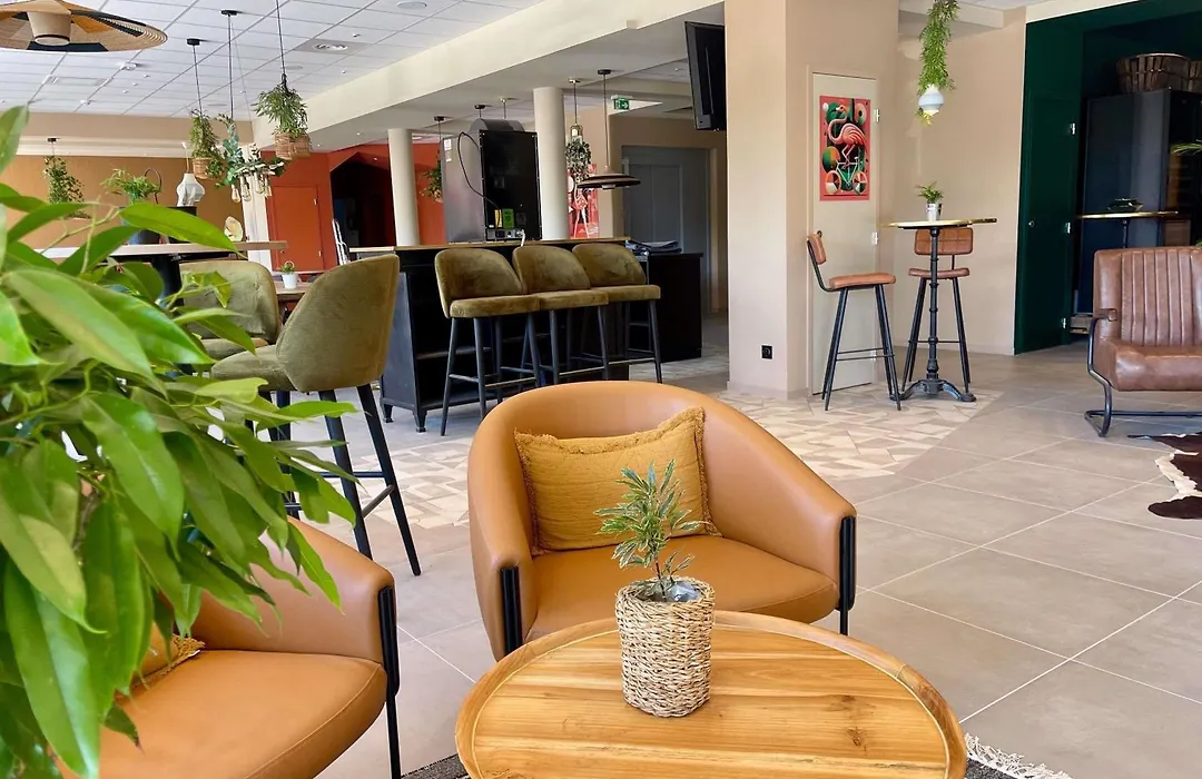 Ibis Budget Porte de Camargue-1