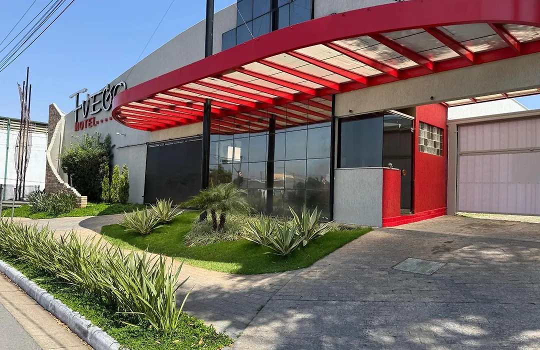 Motel Fuego (Adults Only)-1
