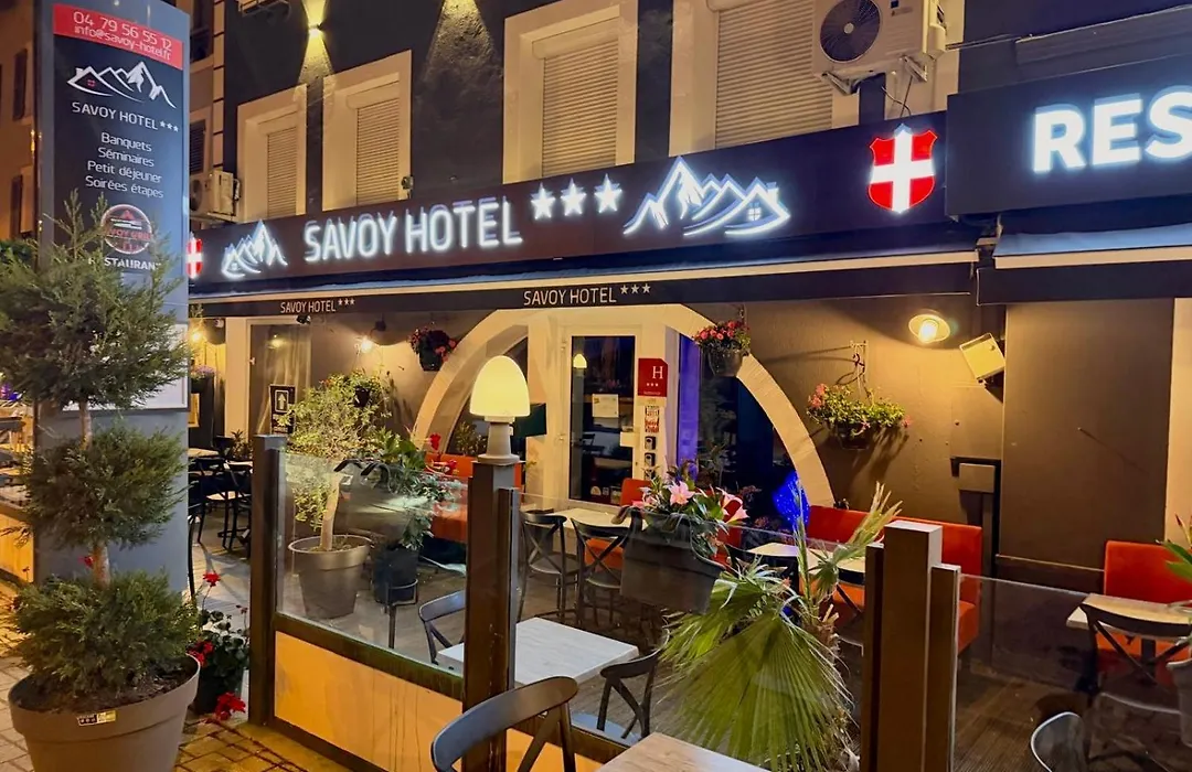 Savoy Hotel & Restaurant-1