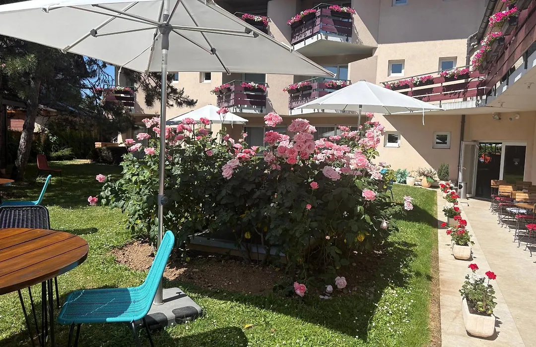 The Originals City, Hôtel L'Arc-En-Ciel, Thonon-les-Bains (Inter-Hotel)-1
