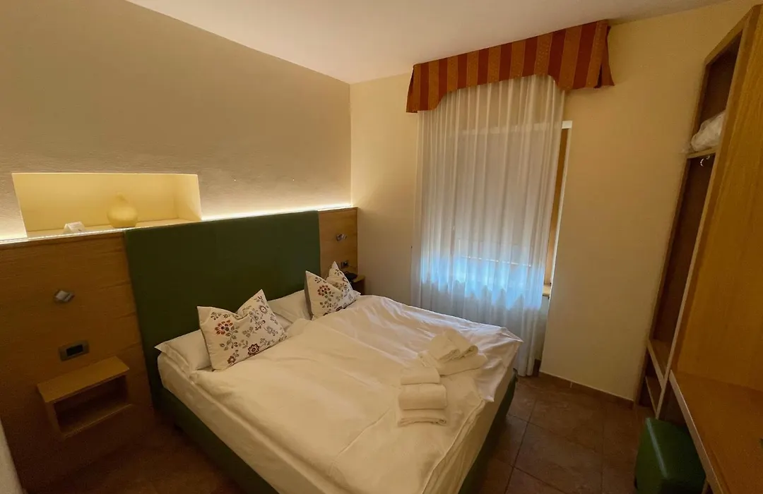Hotel Trieste-1