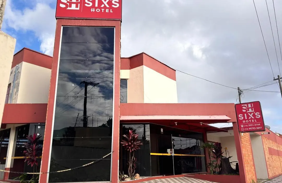Six'S Hotel-1