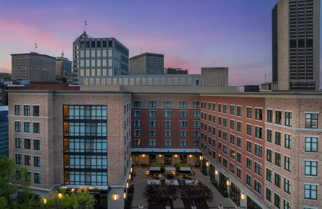 Courtyard By Marriott Richmond Downtown-1