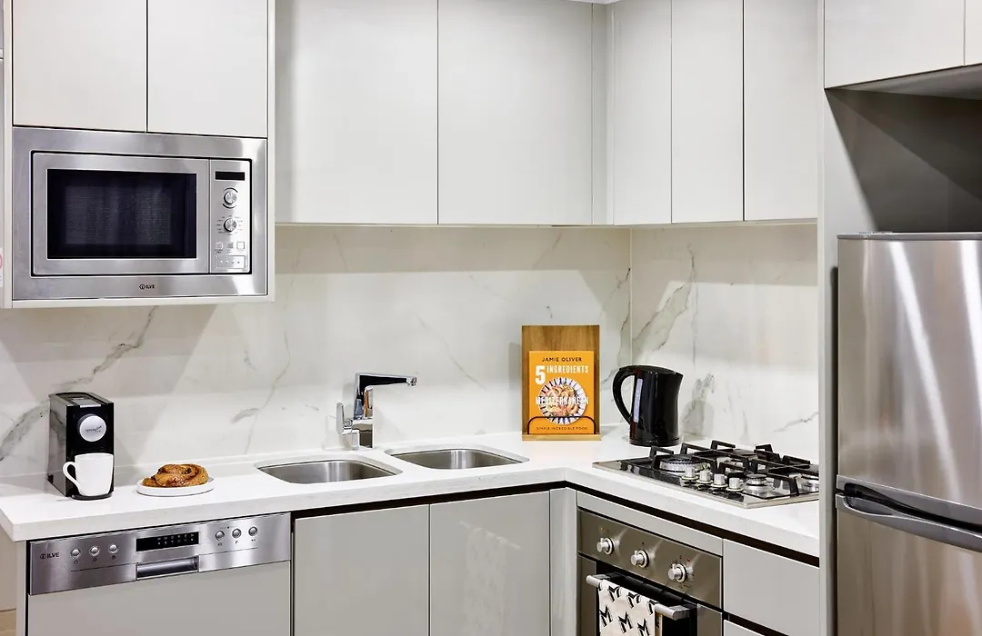 Meriton Suites North Sydney-1