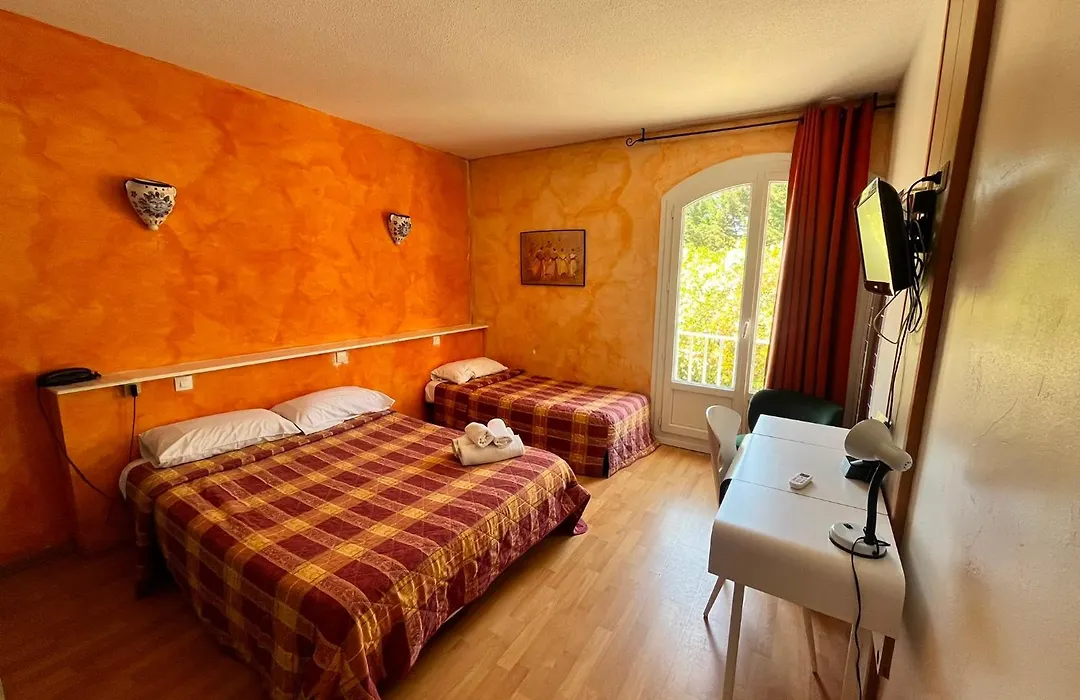 Les Mimosas-1