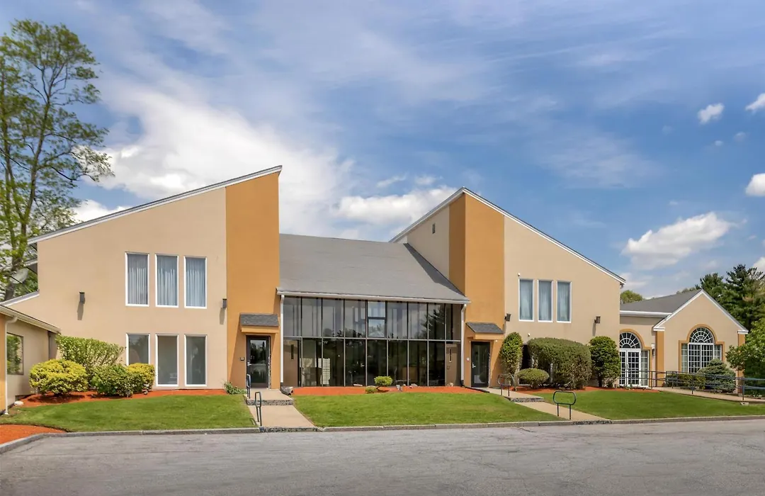 Best Western Plus, The Inn At Hampton-1
