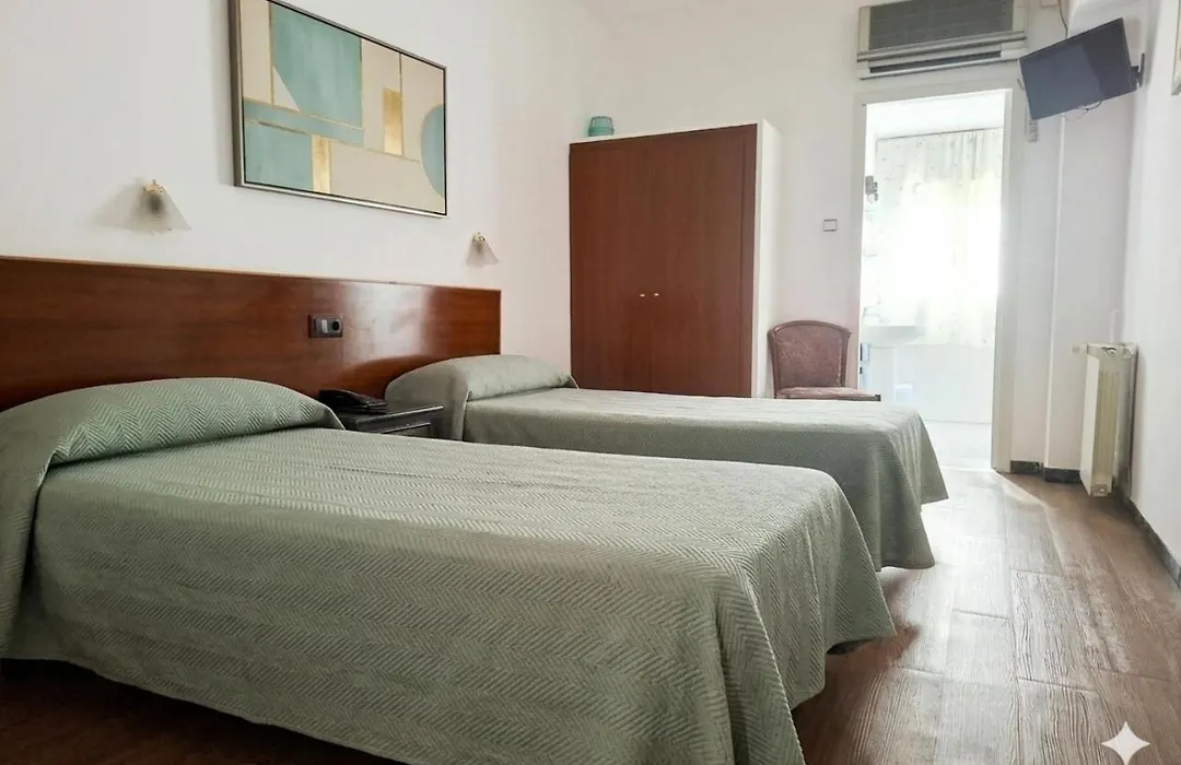 Hostal Urgell-1