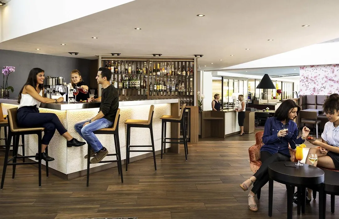 Mercure Orange Centre A7/A9-1