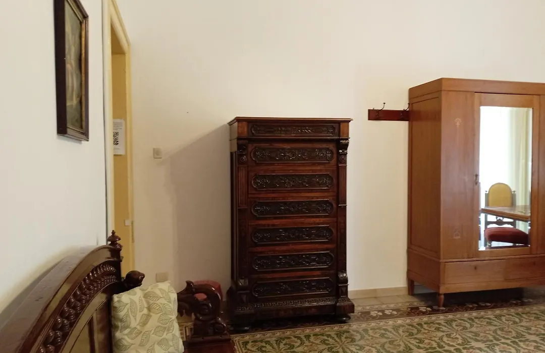 Guesthouse City Center-1