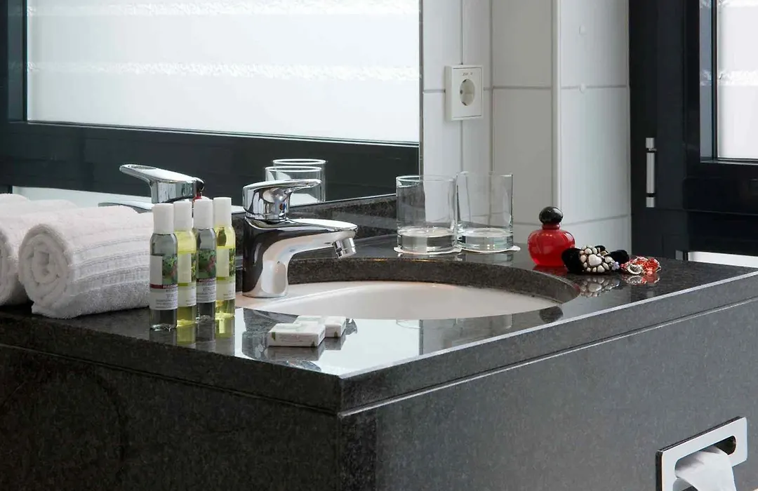 Mercure Hotel Aachen Am Dom-1