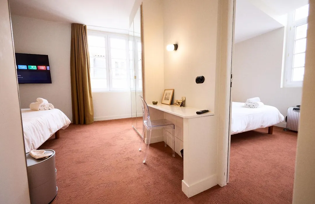 Hôtel Henri IV-1