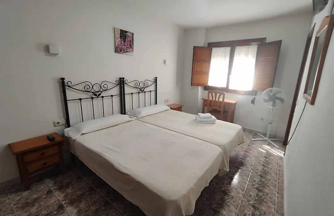 Hostal La Alberca-1