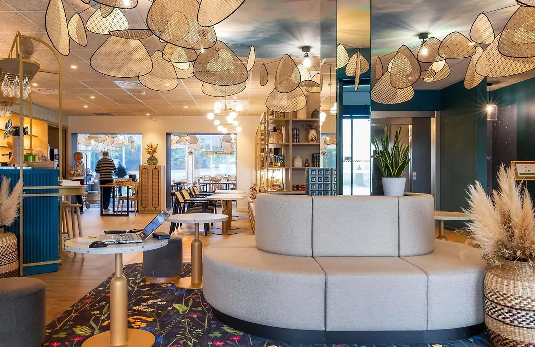 Hôtel ibis Pontivy-1
