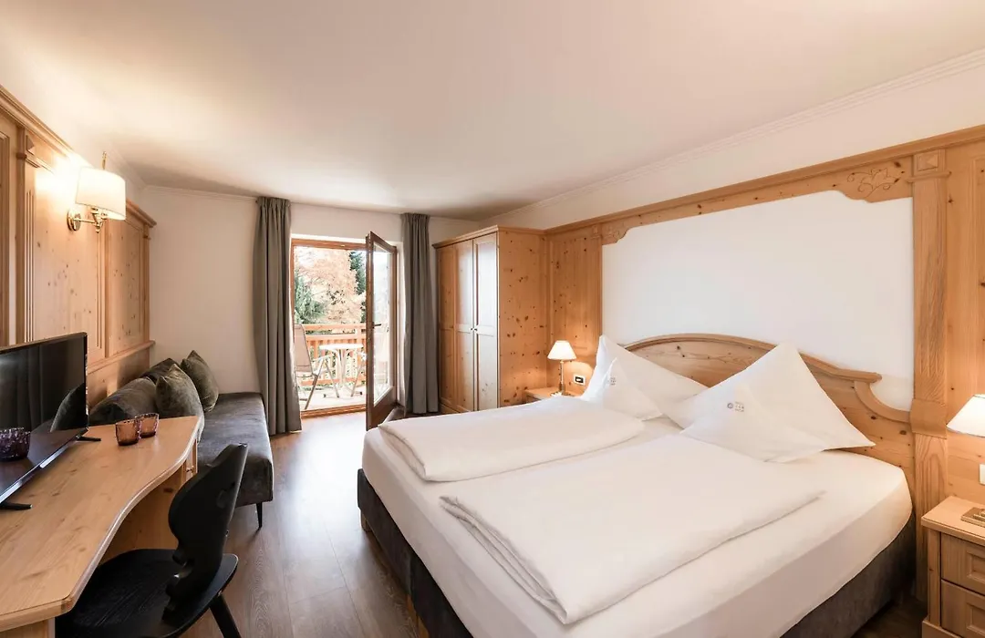 Parkhotel Holzerhof-1
