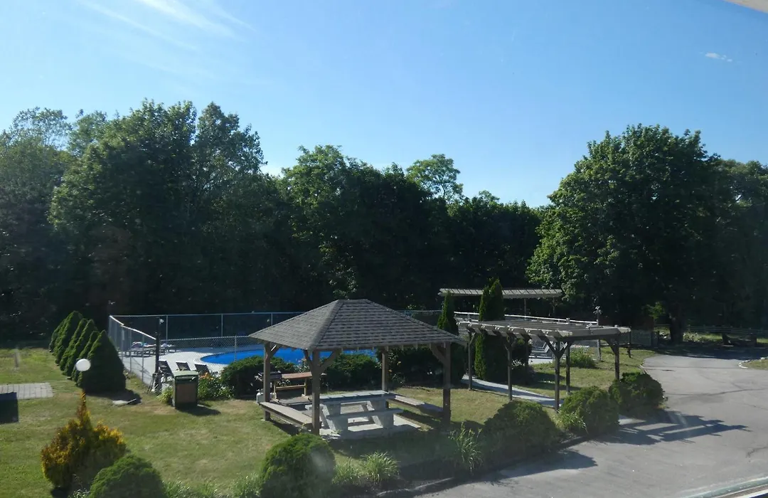 Aquastar Inn-1