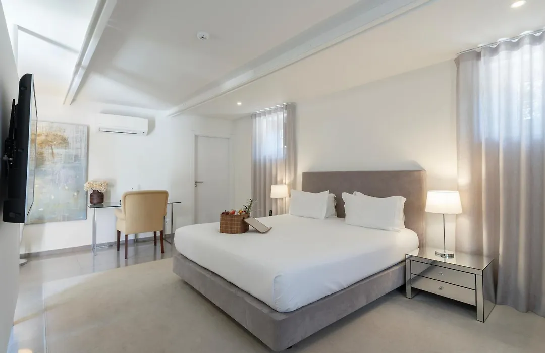 Paco Do Bispo Boutique House-1