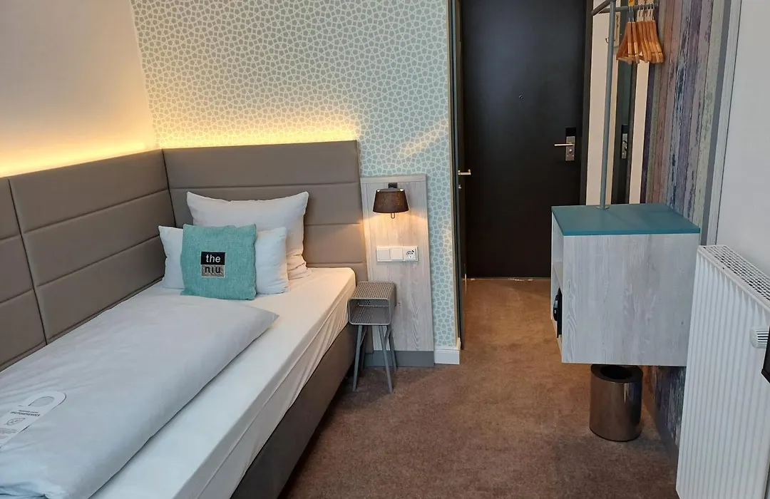 Holiday Inn - the niu, Rig Lübeck by IHG-1