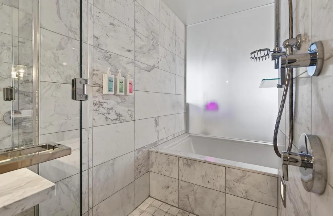 Stripviewsuites At Palms Place-1