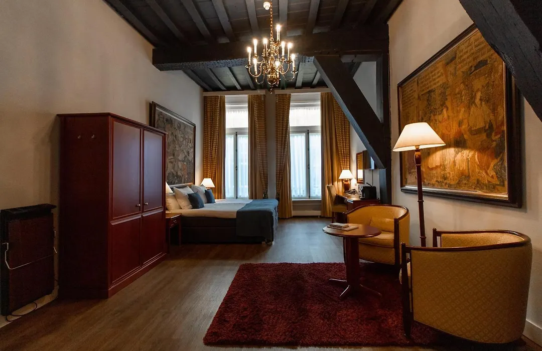 Grand Hotel en Résidence De Draak-1