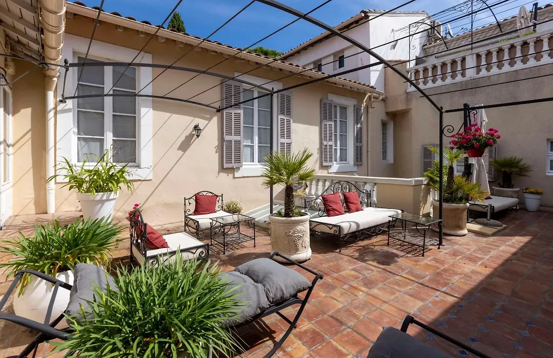 Best Western Le Comtadin-1