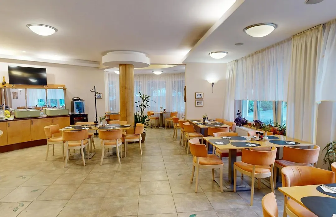 Hotel Set-1
