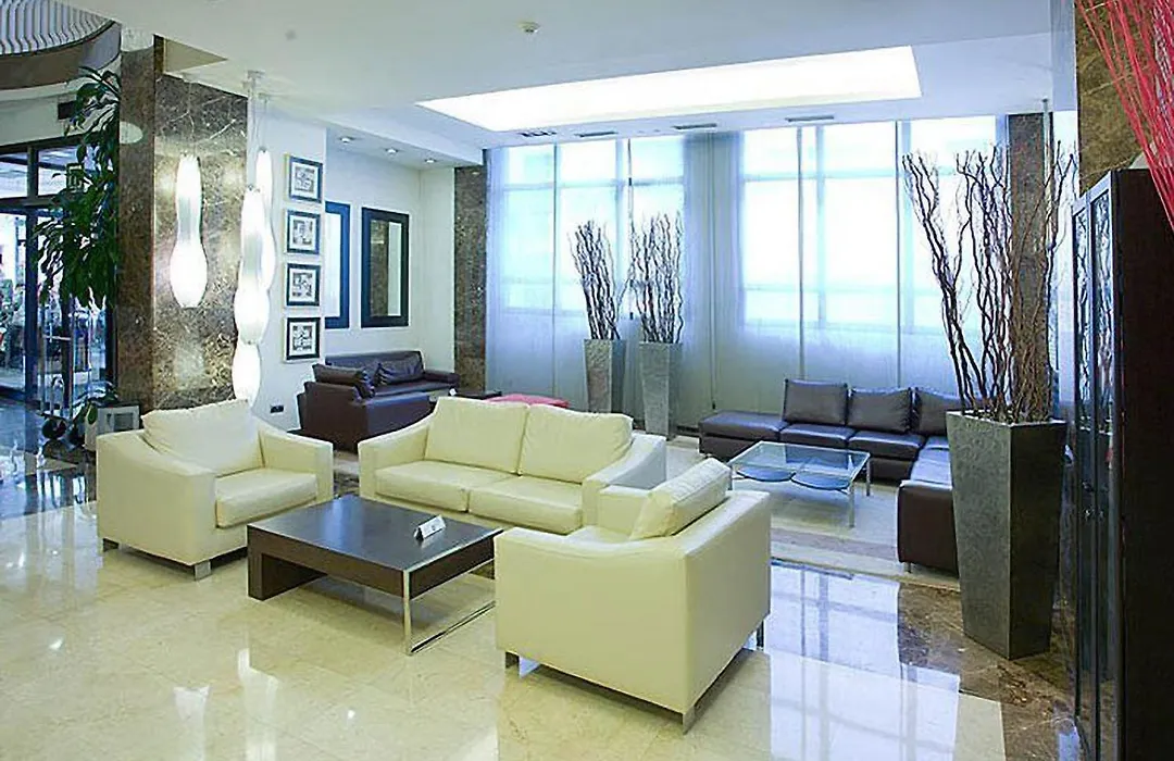 Hotel Ilunion Abando Bilbao-1