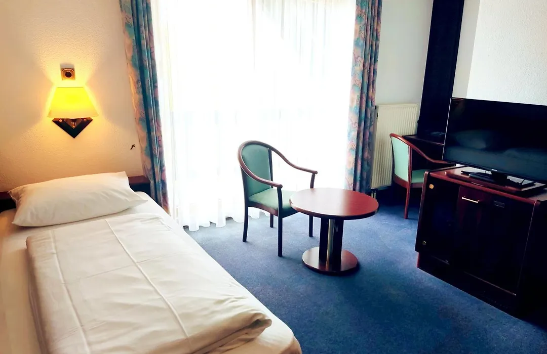 Hotel Waldhorn-1