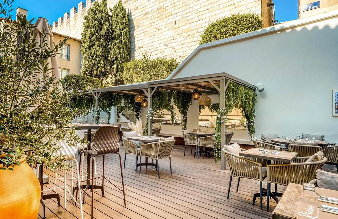 Mercure Pont d’Avignon Centre-1