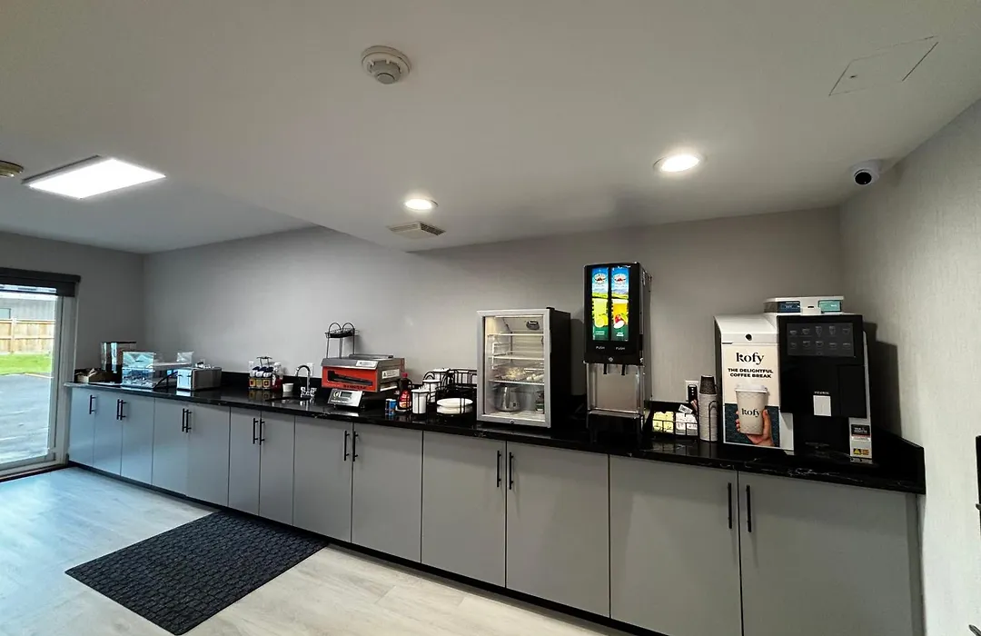 Ramada By Wyndham Kingston-1