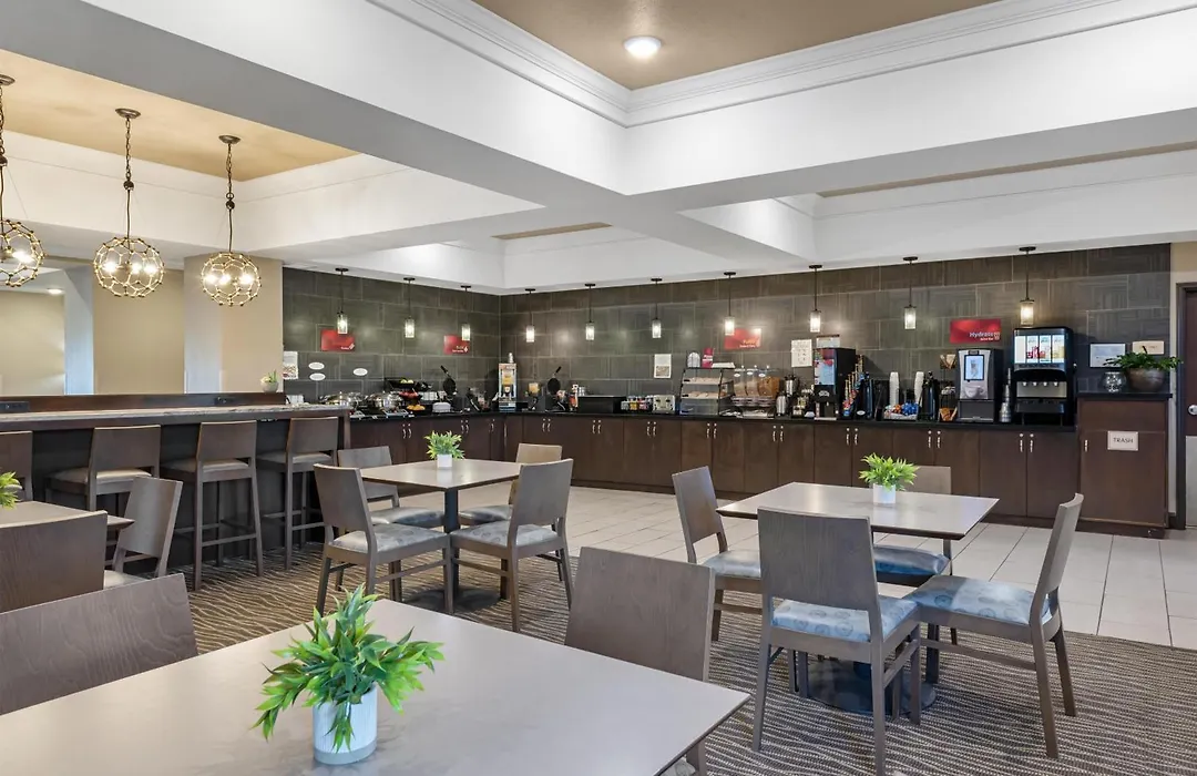 Best Western Plus Overland Inn-1