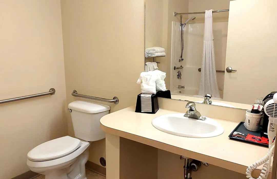 Hotel Salmon-1