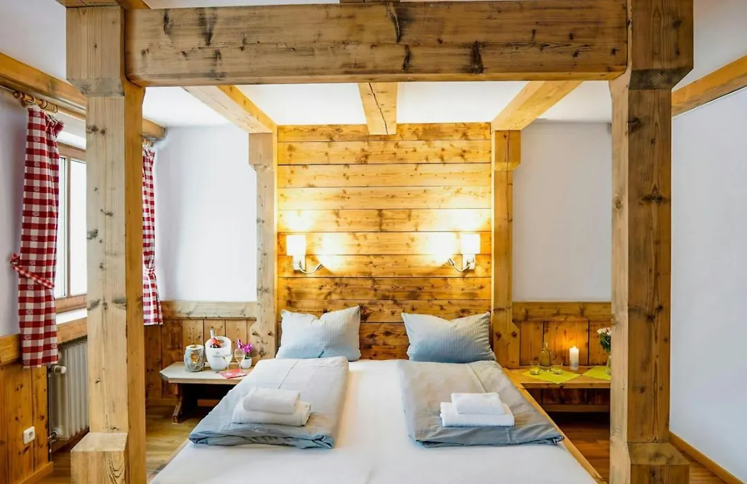 Landgasthof zum Papyrer-1
