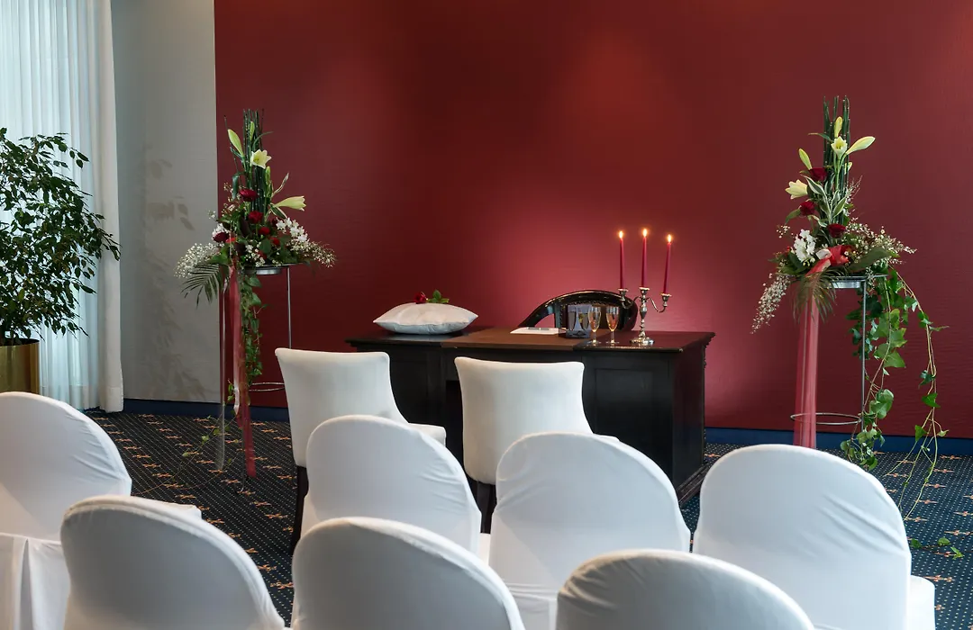 Sunday Hotel And Spa Wismar-1
