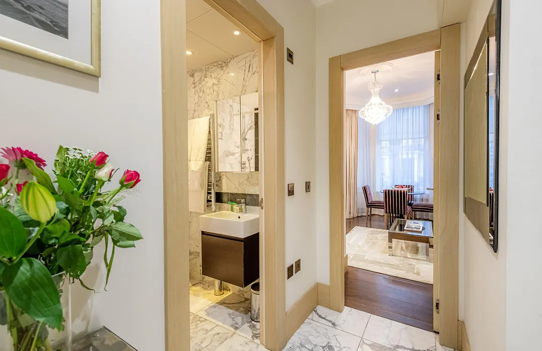Claverley Court Apartments Knightsbridge-1