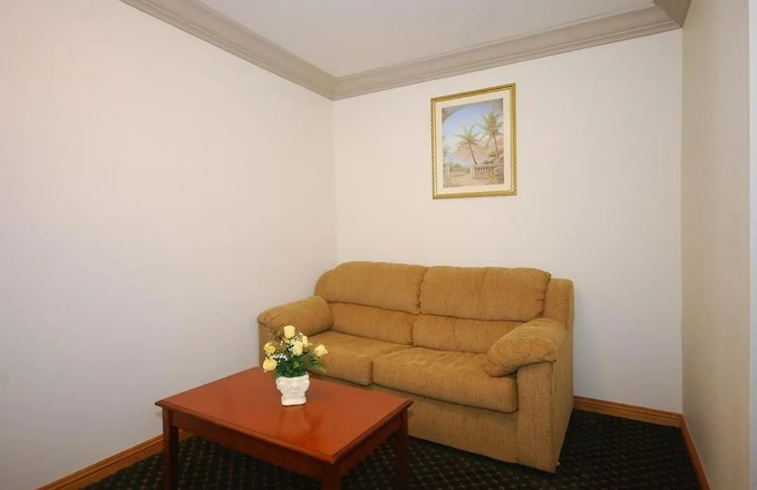 Cloverdale Wine Country Inn & Suites-1