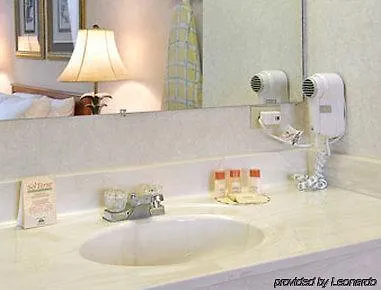 Elkins Inn And Suites-1