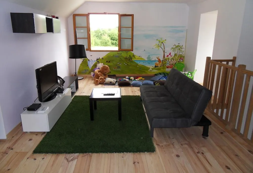 Madinina'S Cube-1
