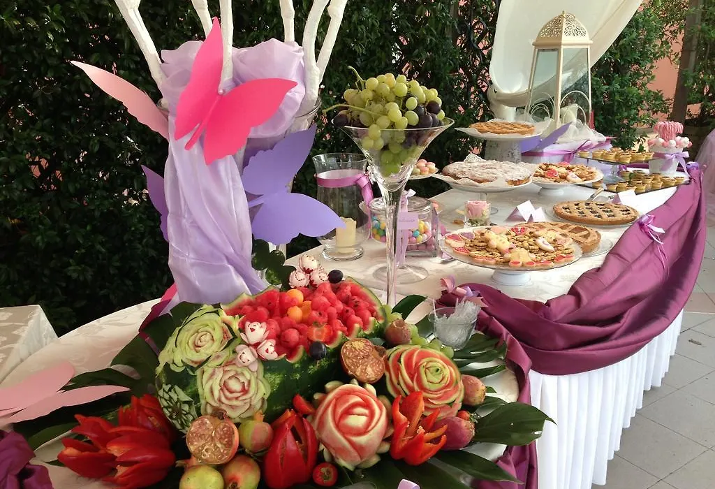 Demy Hotel-1