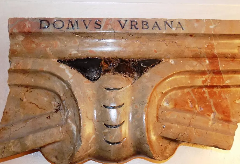Domus Urbana-1