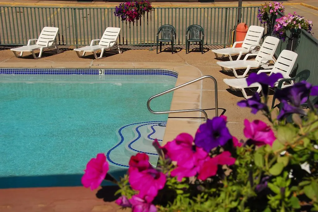 Caravan Inn-1