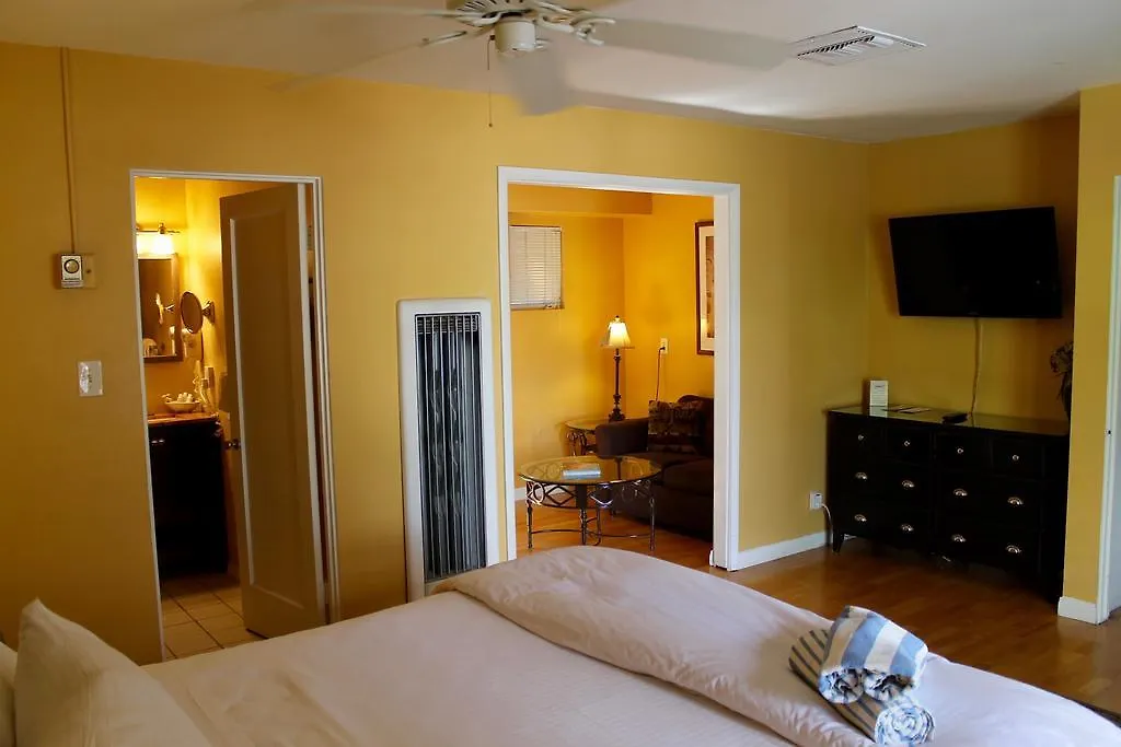La Dolce Vita Resort & Spa - A Gay Men'S Clothing Optional Resort-1