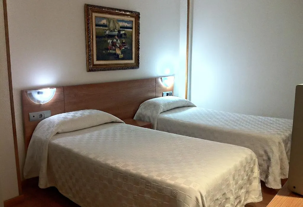 Hostal Del Carmen-1