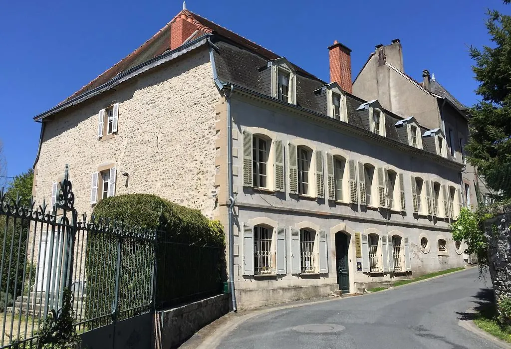 Maison Numero Neuf-1
