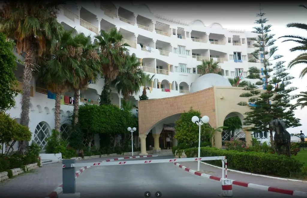Delphin Habib-1