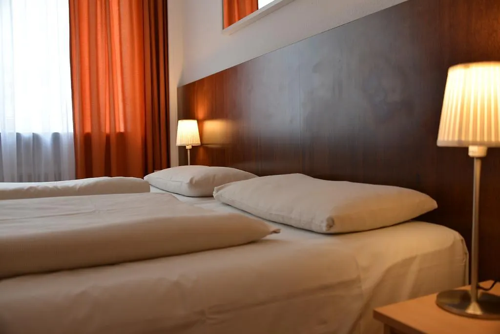 Hotel Italia-1